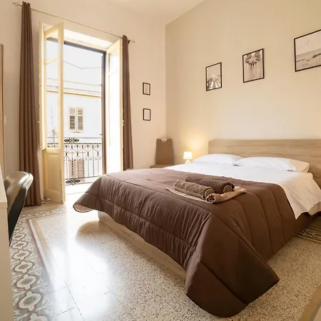Centro Stazione Aeroporto Wi-Fi&Self Check-In Apartment Palermo Exterior photo